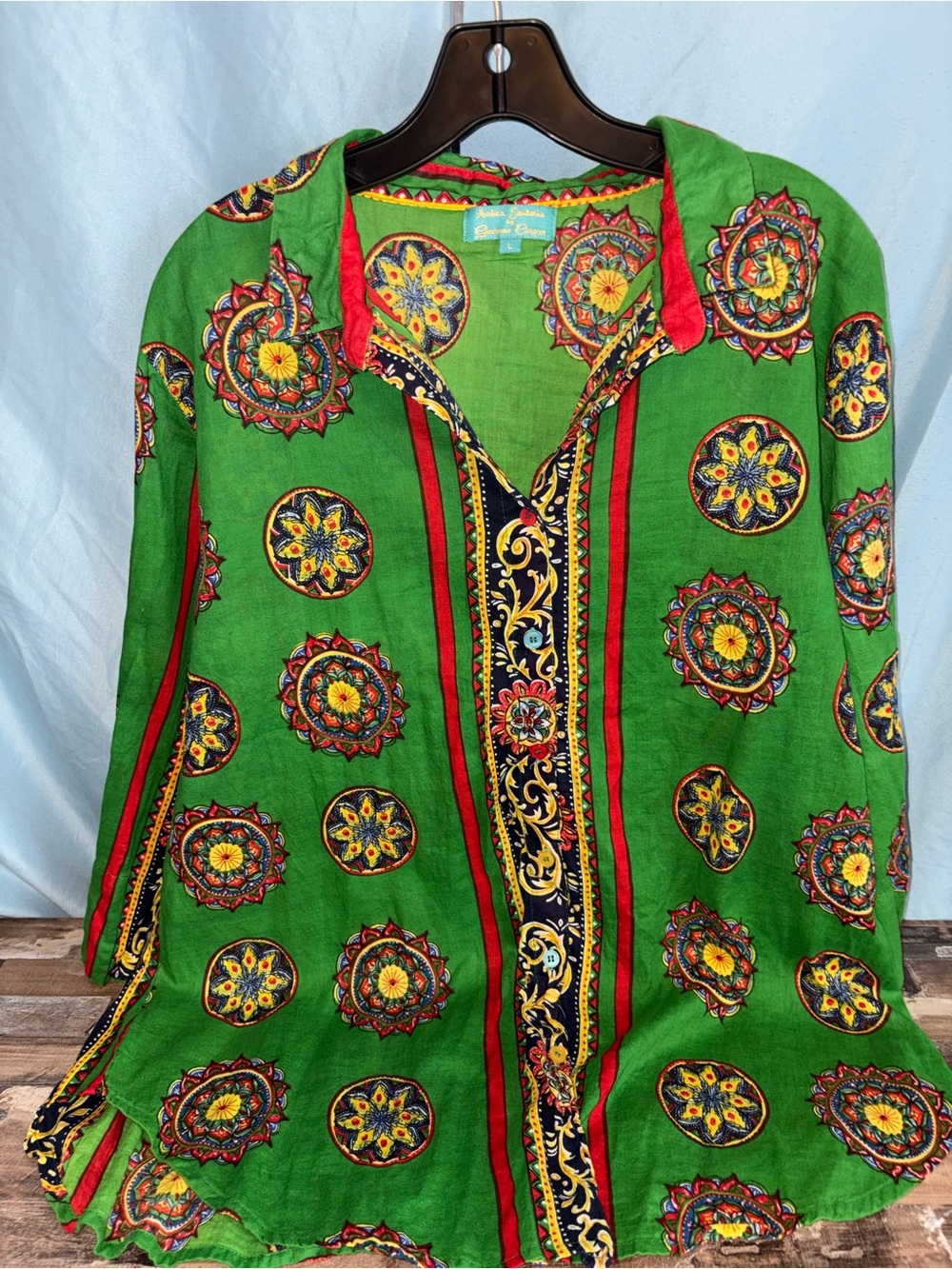 Antica Sartoria Green Medallion Button-Front Tunic with Contrast Trim